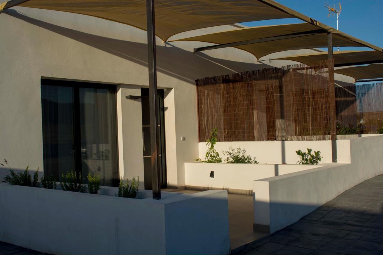 Apartamentos Madreselva Fernan Perez エクステリア 写真