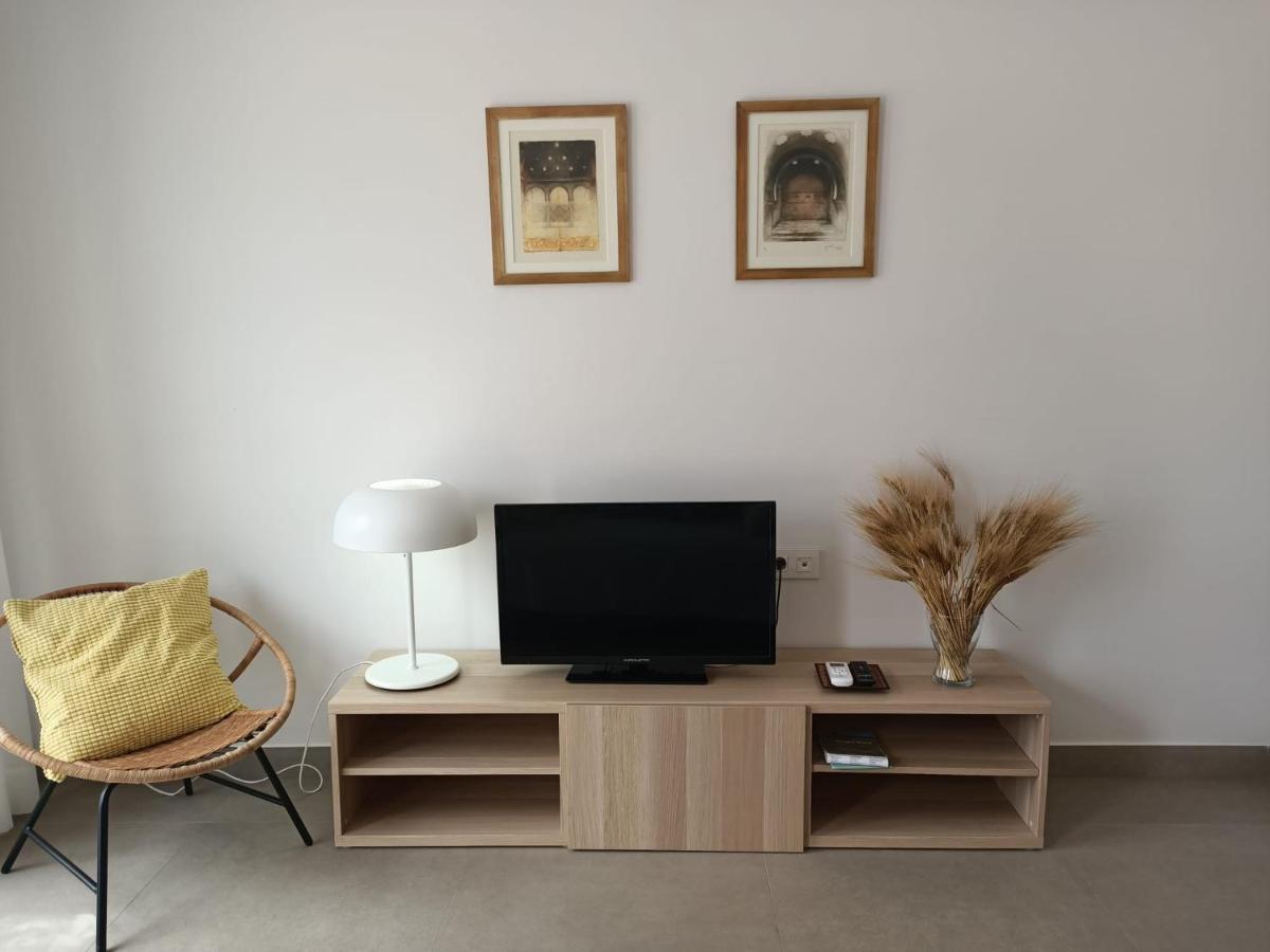 Apartamentos Madreselva Fernan Perez エクステリア 写真