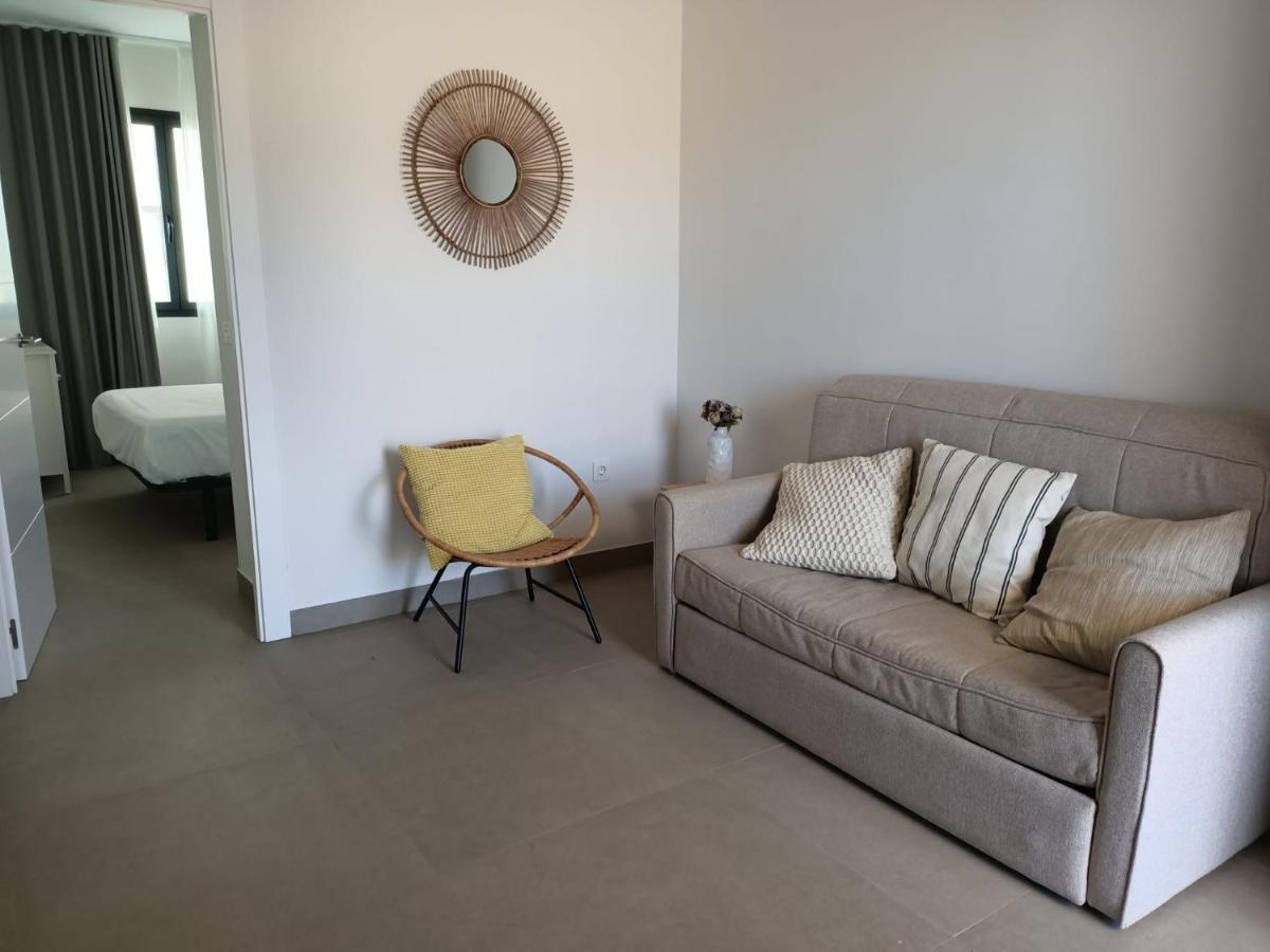 Apartamentos Madreselva Fernan Perez エクステリア 写真