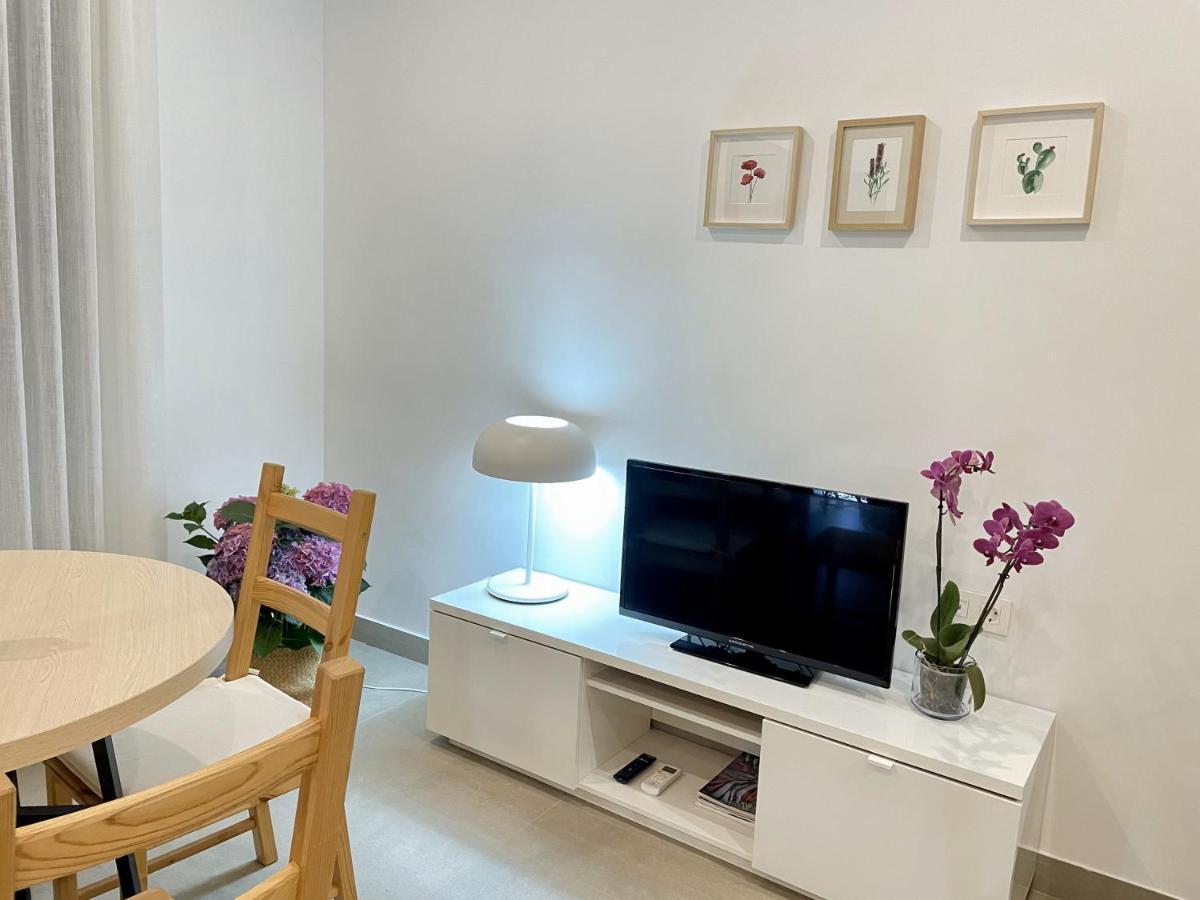 Apartamentos Madreselva Fernan Perez エクステリア 写真