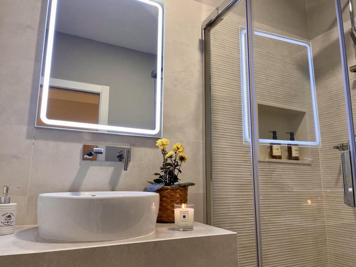 Apartamentos Madreselva Fernan Perez エクステリア 写真