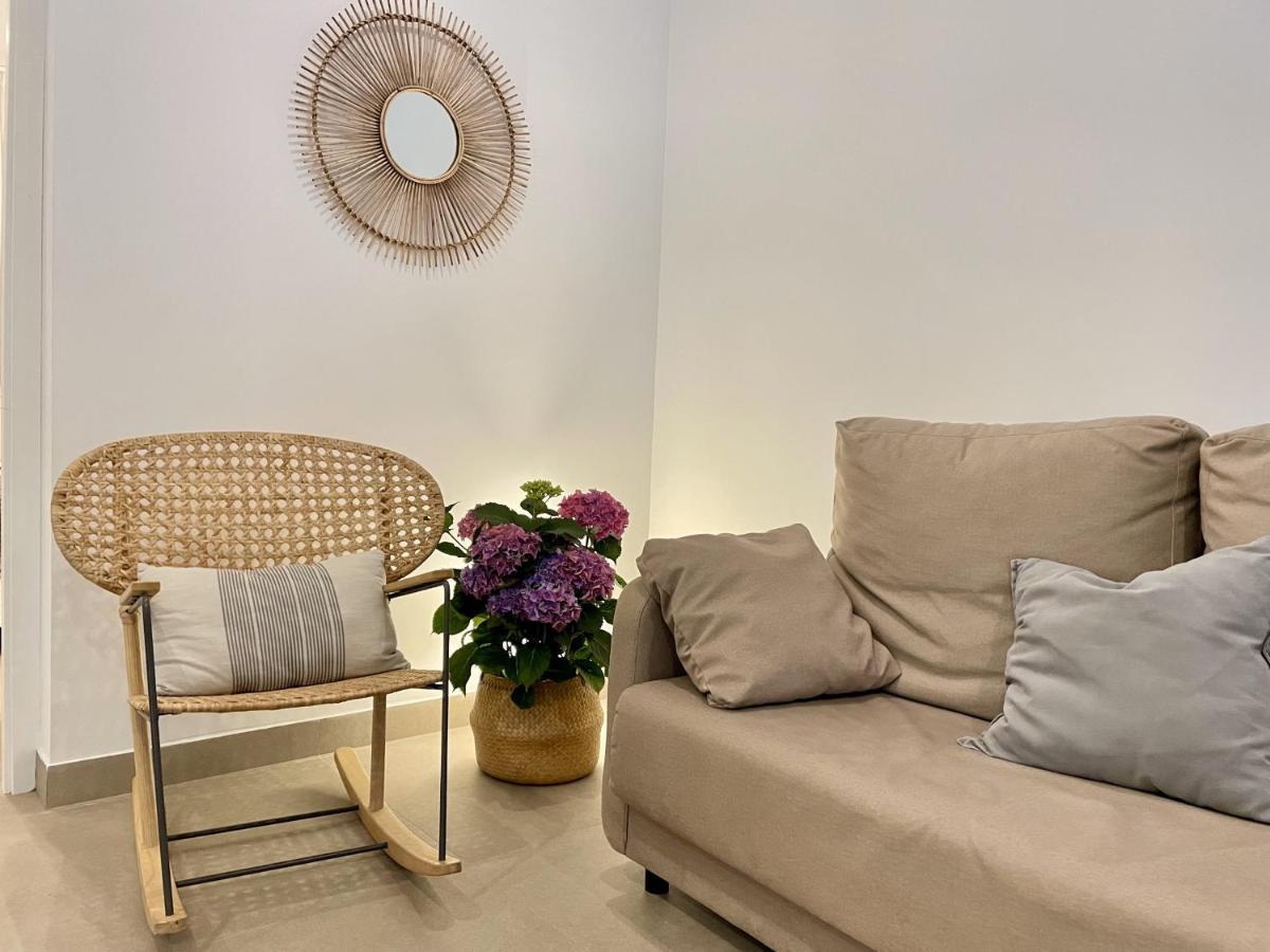 Apartamentos Madreselva Fernan Perez エクステリア 写真