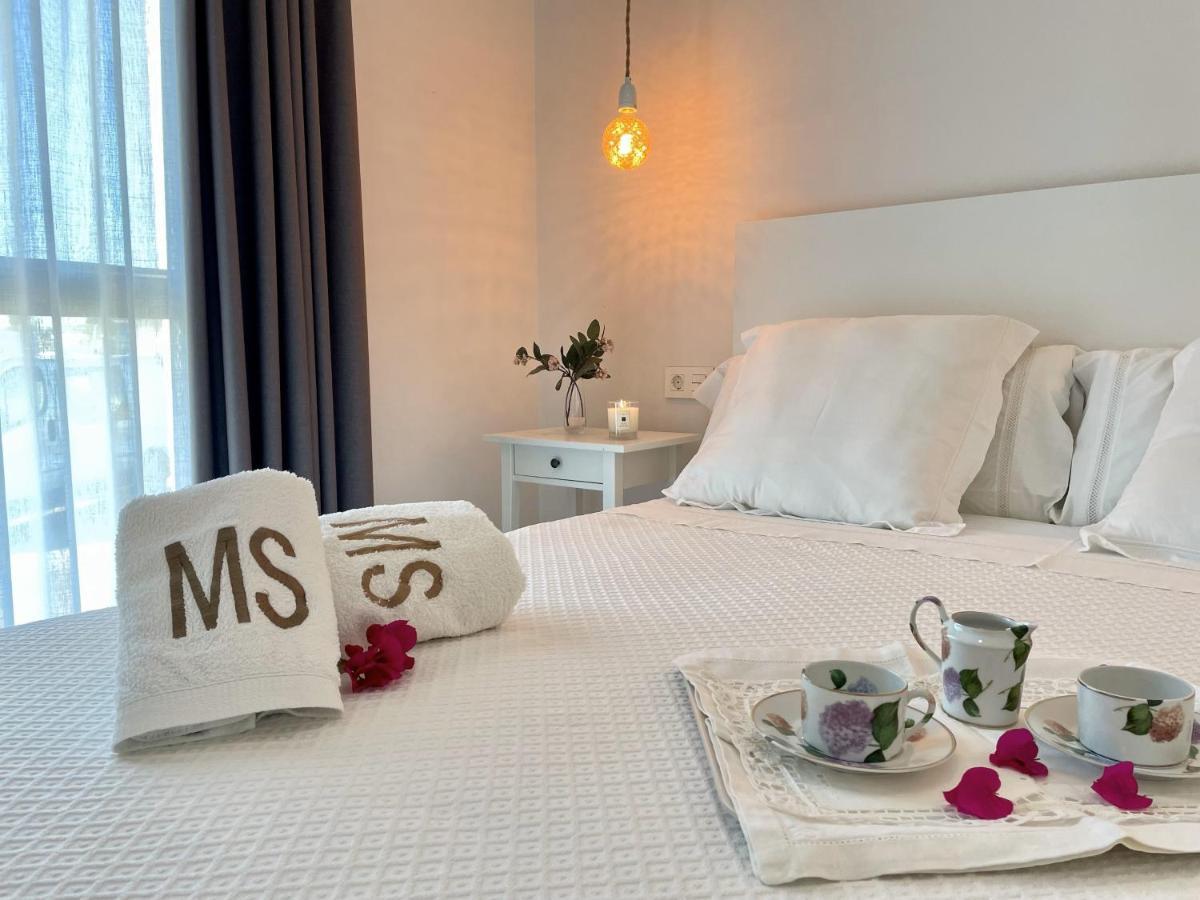 Apartamentos Madreselva Fernan Perez エクステリア 写真