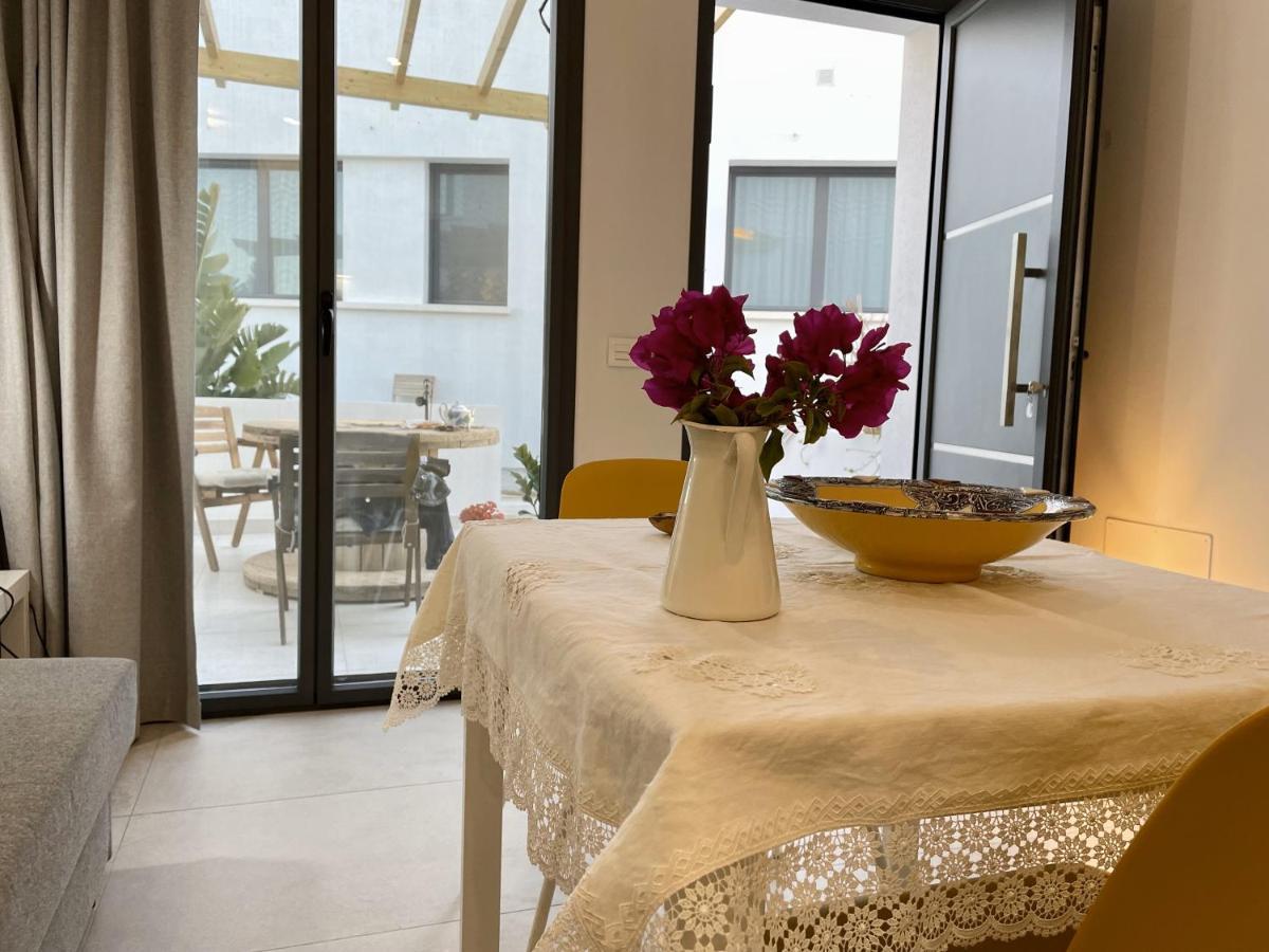 Apartamentos Madreselva Fernan Perez エクステリア 写真