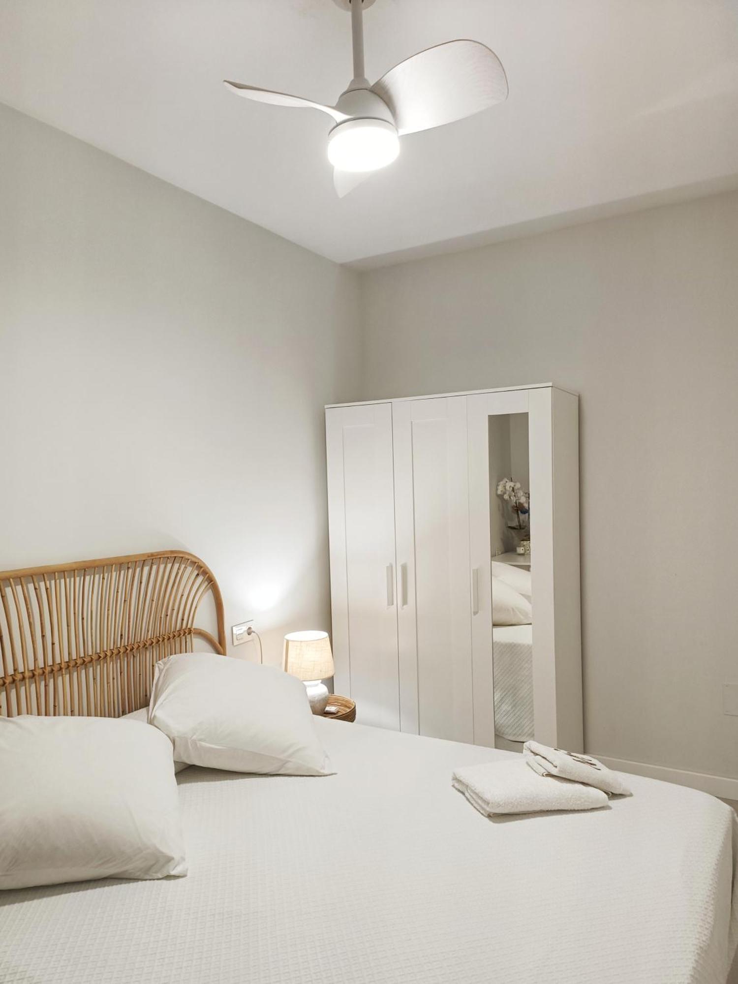 Apartamentos Madreselva Fernan Perez エクステリア 写真